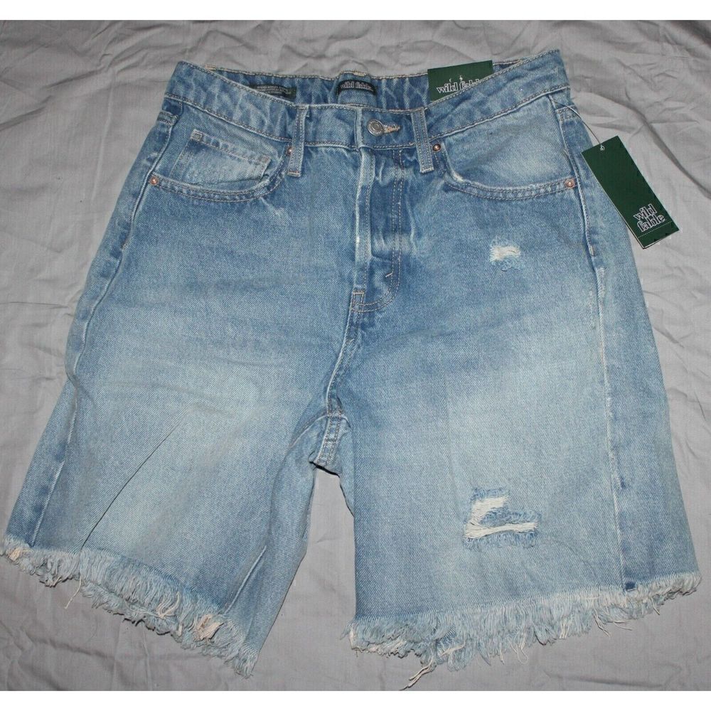 WILD FABLE Women's High-Rise Wide Leg Bermuda Jean Shorts - size 0